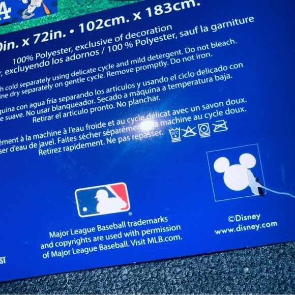 Disney / MLB Dodgers Mickey Mouse Large Beach Towel NEW 40in. X 72in. Microfiber - Picture 3 of 7